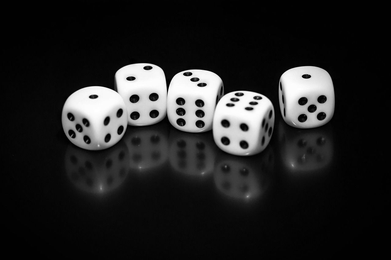 Examen Complet de Casinoly Casino: L'Univers des Divertissements et Parieur en France